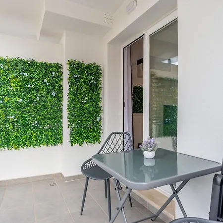 Apartment Modern Near Huelin & Free Parking