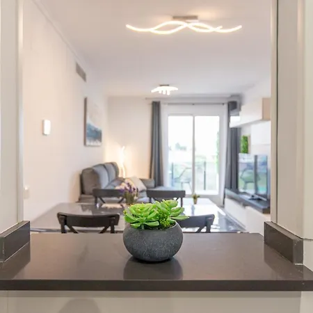 Modern Near Huelin & Free Parking