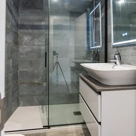Modern Near Huelin & Free Parking