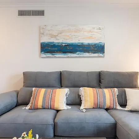Modern Near Huelin & Free Parking