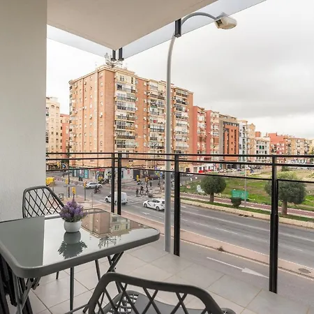 Apartamento Modern Near Huelin & Free Parking Málaga